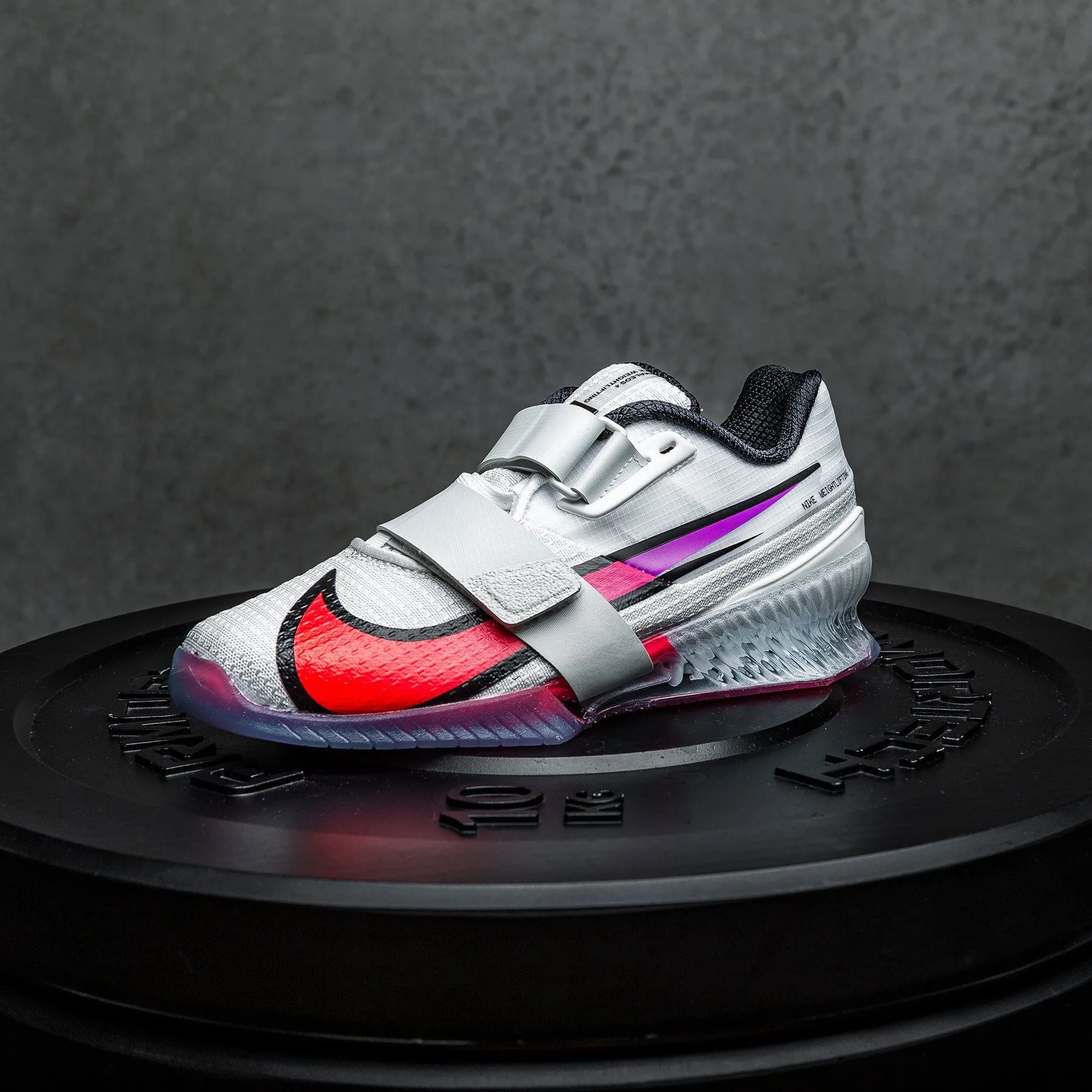 NIKE - ROMALEOS 4 SE Women's Training Shoe - PALE IVORY/HYPER VIOLET-FLASH CRIMSON